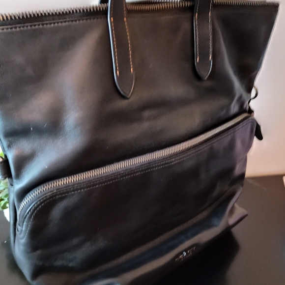 Coach Graham Tote - Picture 8 of 15